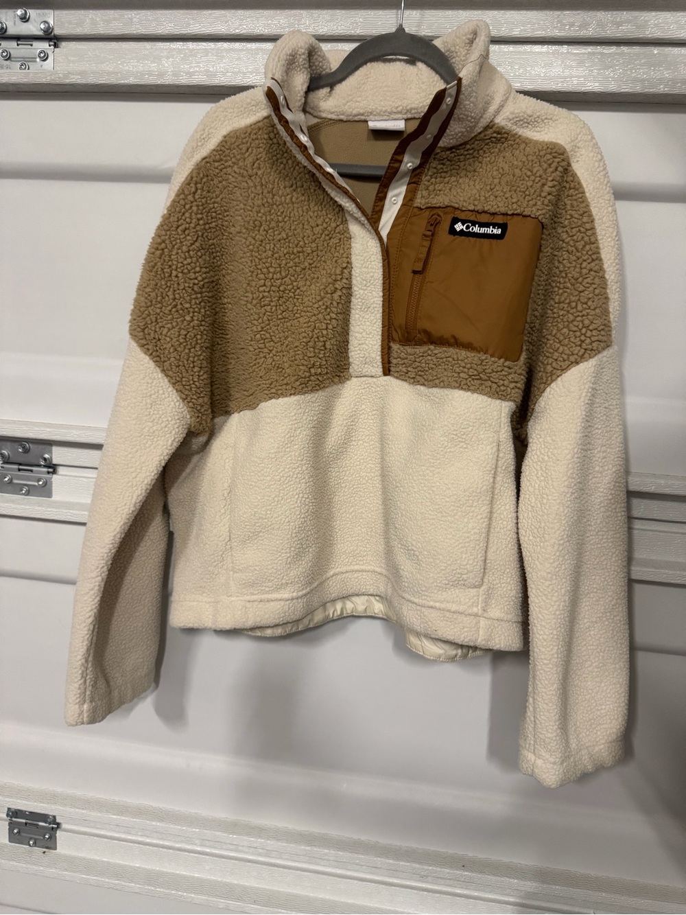 Columbia Cream and Tan Sherpa Quarter Pullover | Cozy Fleece with Zip Pocket